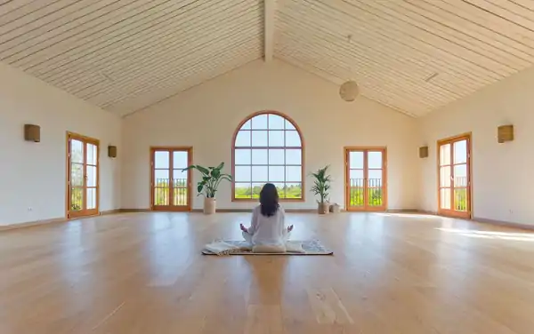 Suniai Oliva Yoga Room Reconnect 